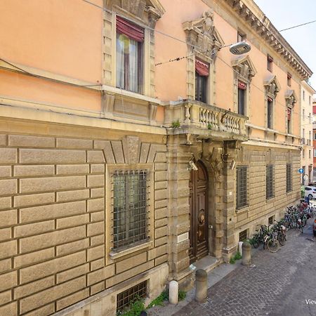 Goito Luxury Apartment, In The Historical Center Bologna Exterior photo