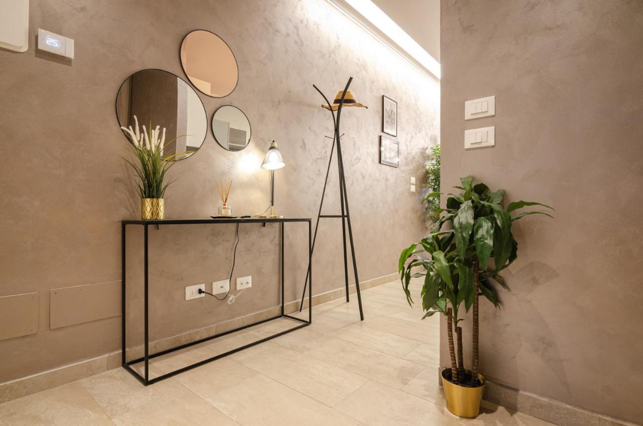 Goito Luxury Apartment, In The Historical Center Bologna Exterior photo
