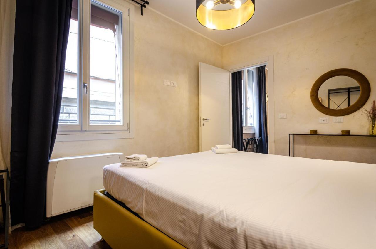 Goito Luxury Apartment, In The Historical Center Bologna Exterior photo