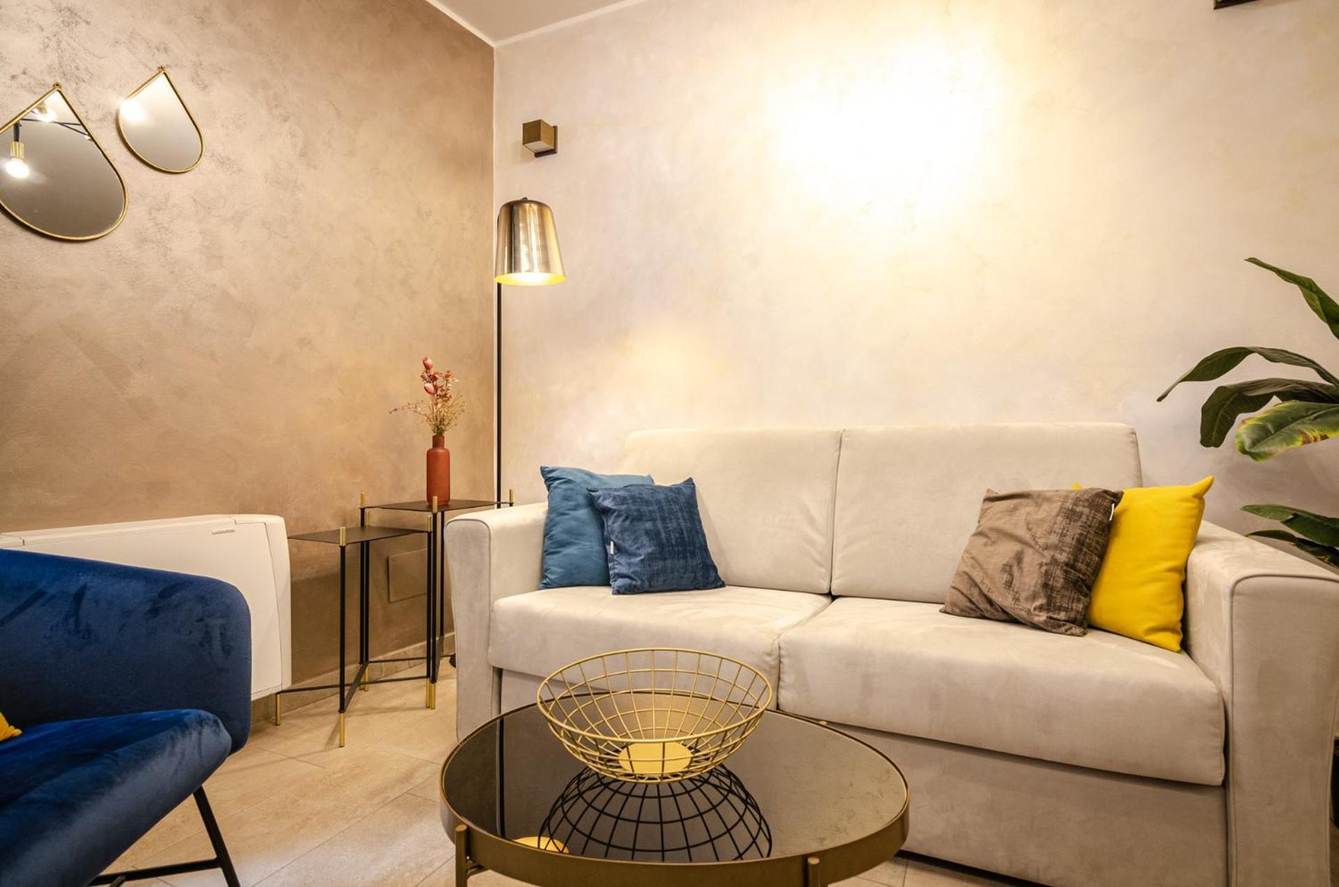 Goito Luxury Apartment, In The Historical Center Bologna Exterior photo